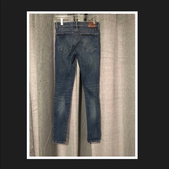 Skinny Lucky Brand Jeans - Picture 2 of 2